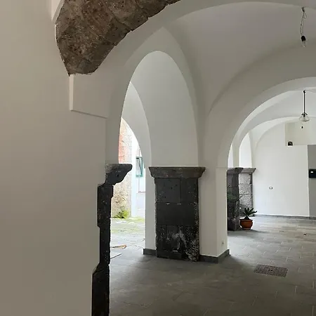 Corte Aragonese Apartment